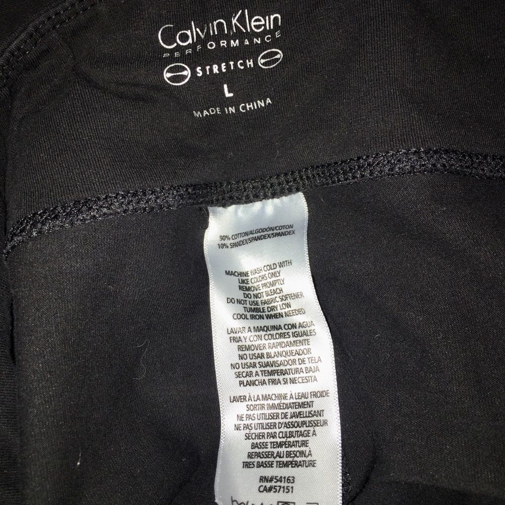 Calvin Klein performance  - Picture 5 of 5